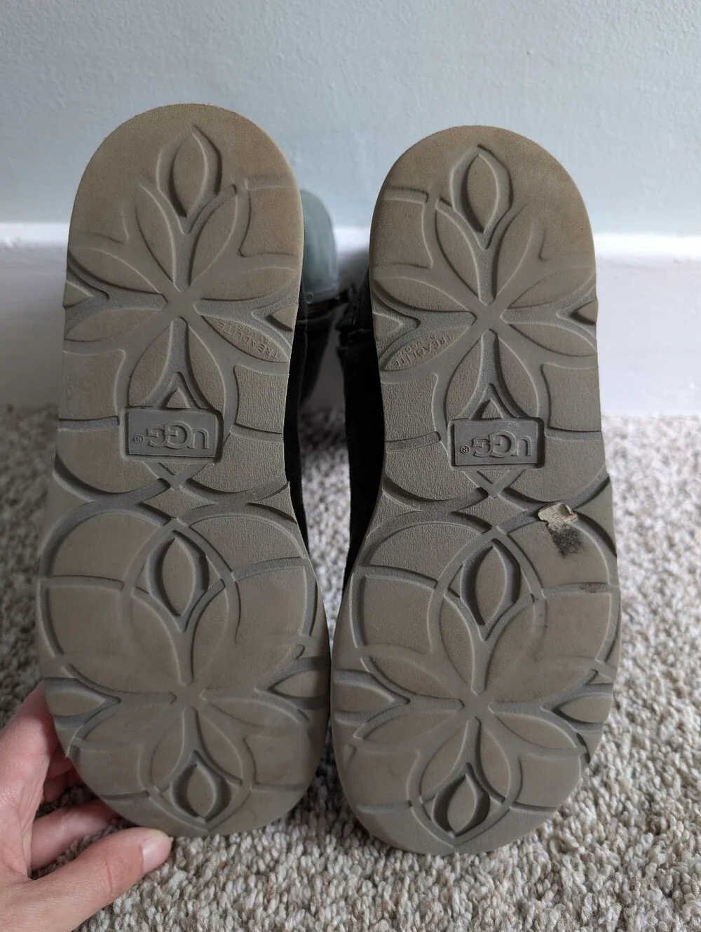 Ugg Abree‎ Short II Women’s Suede Mid-Calf Winter Boots - Forest Green Sz 7